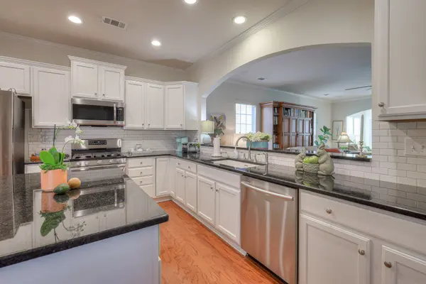 107 Navy Cir, Mount Juliet, TN 37122