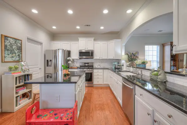 107 Navy Cir, Mount Juliet, TN 37122