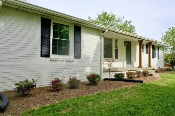 3909 Oxbow Dr, Nashville, TN 37207