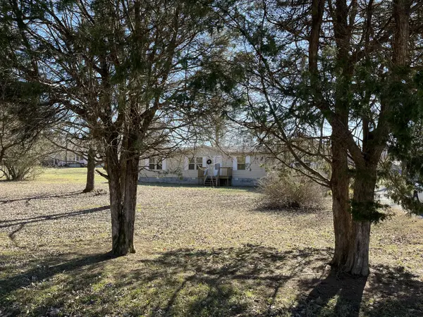 1134 Poplar Ridge Rd, Chapmansboro, TN 37035
