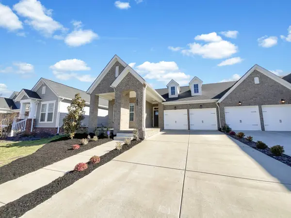 1762 Avant Ln, Hendersonville, TN 37075