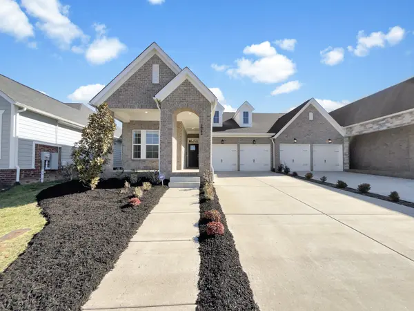 1762 Avant Ln, Hendersonville, TN 37075