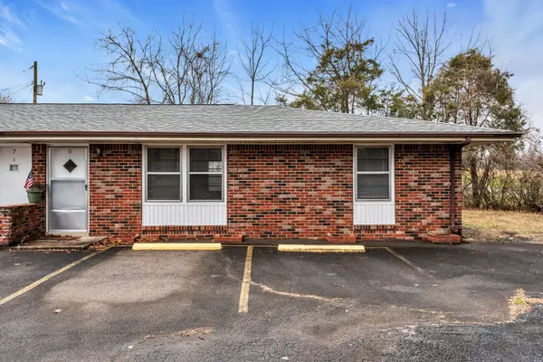 200 Meadow View Ln, Dickson, TN 37055