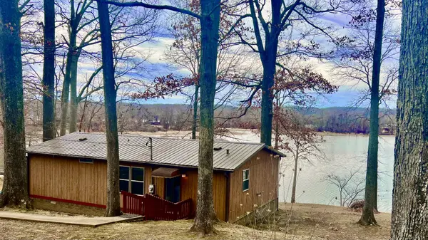 208 Bayview Dr, Bumpus Mills, TN 37028