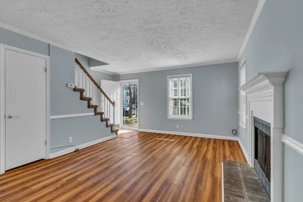 290 Donna Dr #A, Hendersonville, TN 37075
