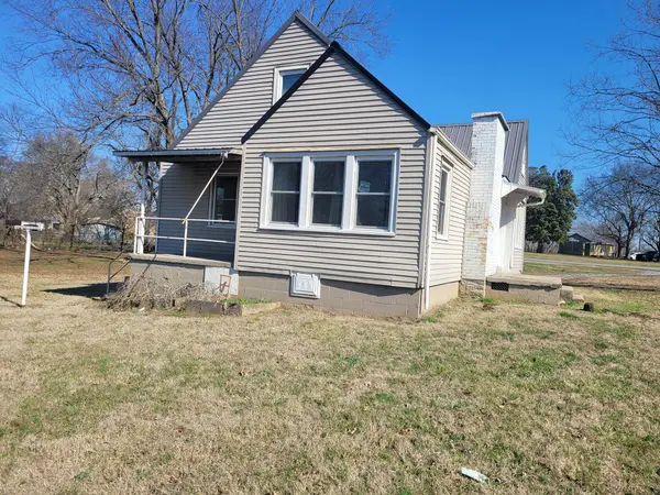 508 Lewis Ave, Shelbyville, TN 37160