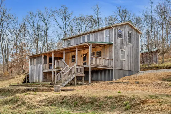 7305 Roan Creek Rd, Lobelville, TN 37097