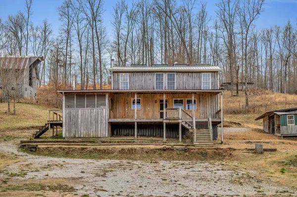 7305 Roan Creek Rd, Lobelville, TN 37097