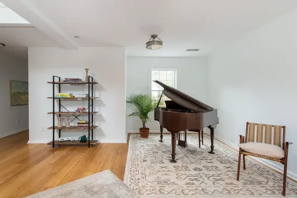 75 Whitsett Rd, Nashville, TN 37210