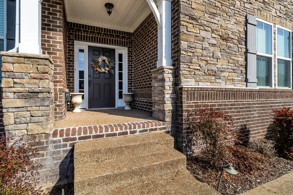 1063 Harvey Springs Dr, Spring Hill, TN 37174