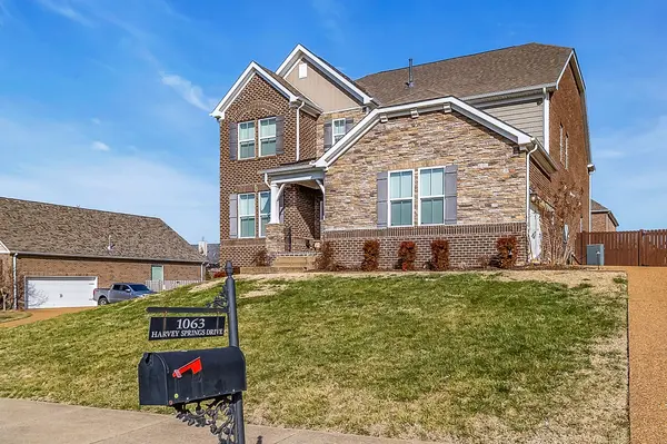 1063 Harvey Springs Dr, Spring Hill, TN 37174