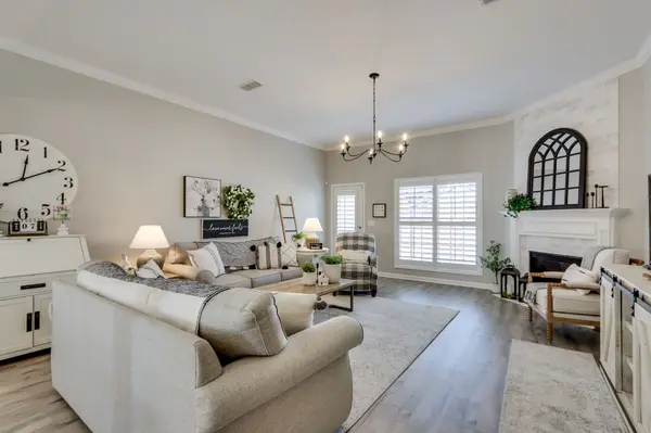 1080 Nealcrest Cir, Spring Hill, TN 37174