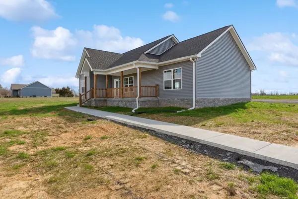 215 Hawkins Rd, Westmoreland, TN 37186