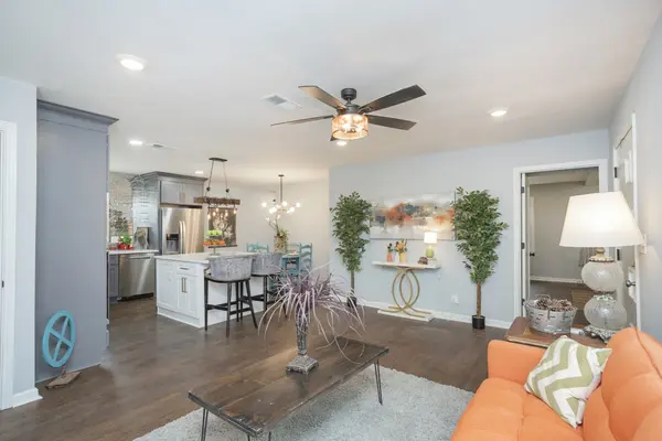 1615 Stratford Ave, Nashville, TN 37216