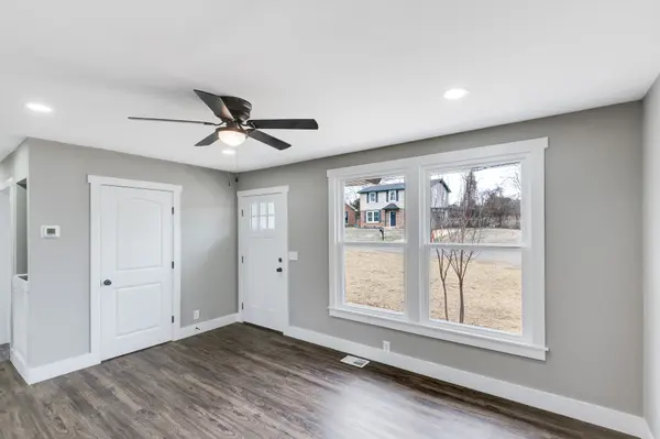 2165 W Richmond Hill Dr, Nashville, TN 37207
