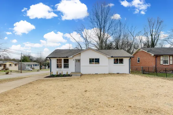2165 W Richmond Hill Dr, Nashville, TN 37207