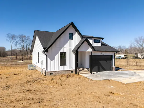 8563 Aedc Rd, Estill Springs, TN 37330