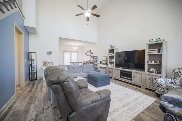 729 Laurel Ln, Murfreesboro, TN 37127
