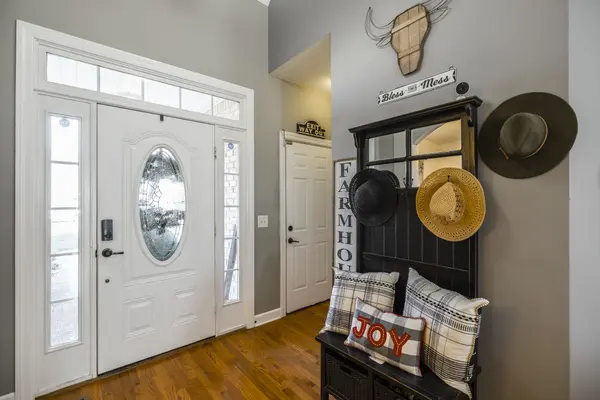 108 Artesa Dr, White House, TN 37188