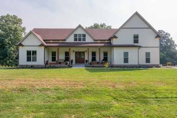 1365 Southside Rd,  Southside,  TN 37171