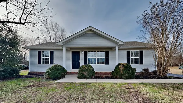 709 Eaglesham Dr, Christiana, TN 37037