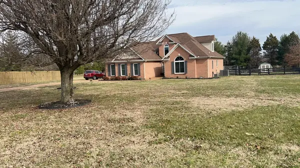 2307 Westgate Ct, Columbia, TN 38401
