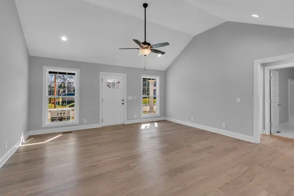 102 Ava Way, Shelbyville, TN 37160