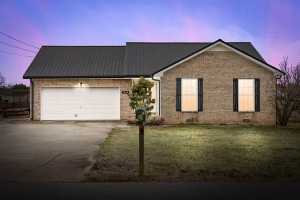 3669 Gracelawn Dr, Clarksville, TN 37040