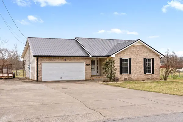 3669 Gracelawn Dr, Clarksville, TN 37040