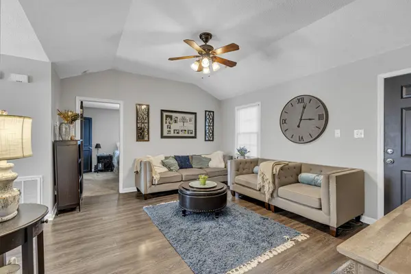 104 8th Ave, Columbia, TN 38401