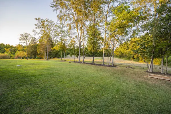 305 Fawns Pass, Lebanon, TN 37087