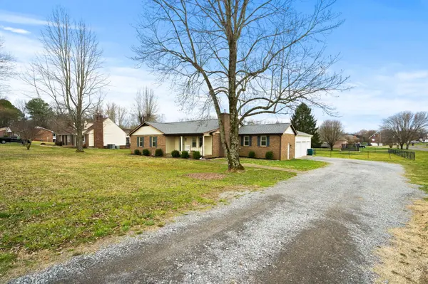 565 N Palmers Chapel Rd, White House, TN 37188
