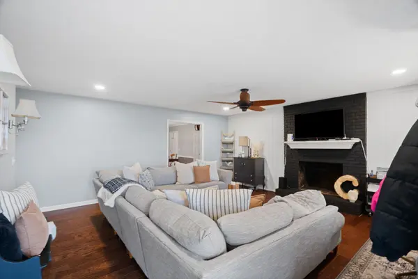 565 N Palmers Chapel Rd, White House, TN 37188