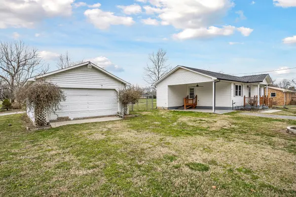 242 Frosty Pt, Dowelltown, TN 37059