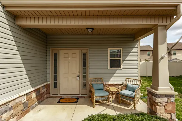 1715 Warmingfield Dr, Murfreesboro, TN 37127