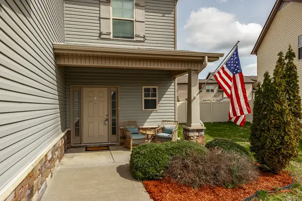 1715 Warmingfield Dr, Murfreesboro, TN 37127