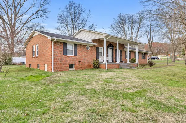 201 Cheyenne Trl, Columbia, TN 38401