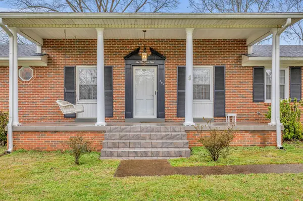 201 Cheyenne Trl, Columbia, TN 38401