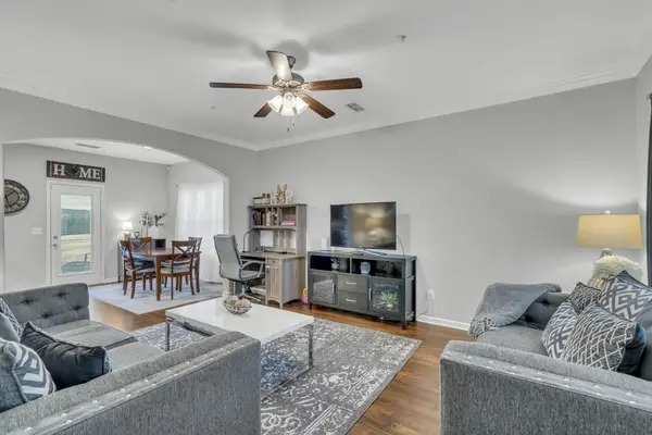 404 Bakerview St, Murfreesboro, TN 37129
