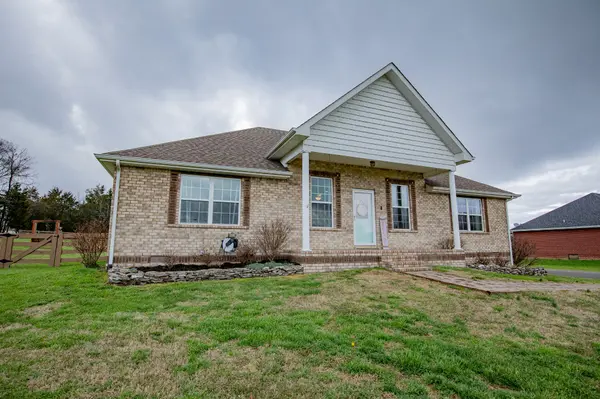 10410 Canoe Branch Rd, Castalian Springs, TN 37031