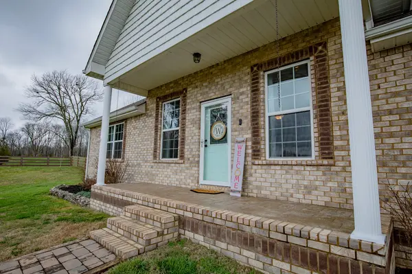 10410 Canoe Branch Rd, Castalian Springs, TN 37031