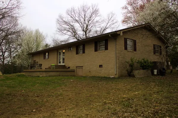 150 Tonya Ln, Paris, TN 38242