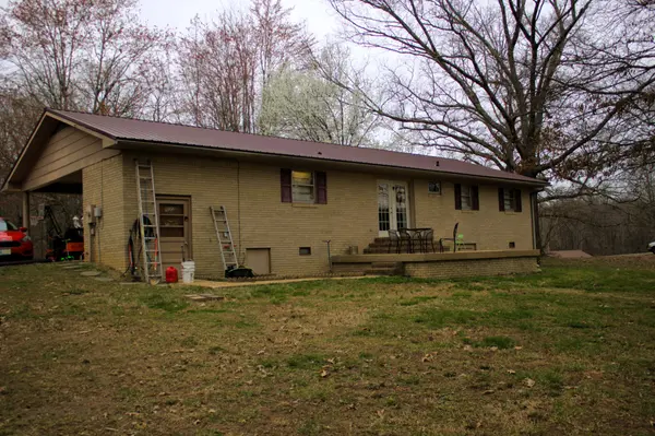 150 Tonya Ln, Paris, TN 38242
