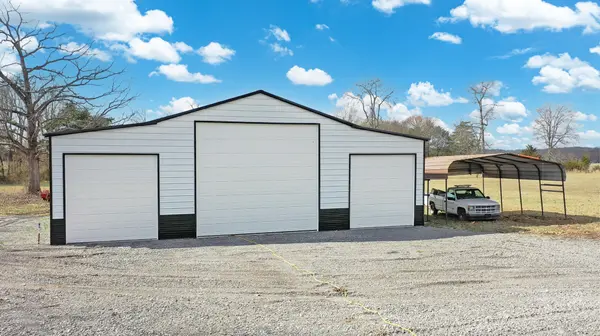 210 Henderson Rd, Shelbyville, TN 37160