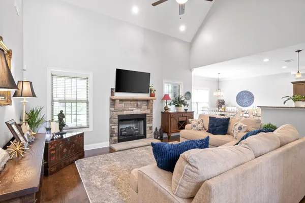 1045 Pitt Ln, Clarksville, TN 37043