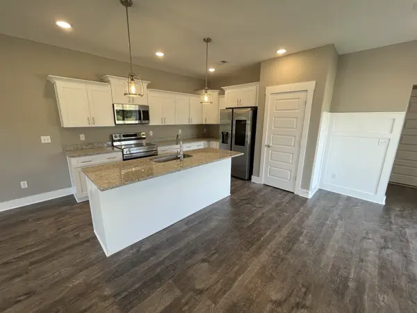 2120 Barringer Ln, Murfreesboro, TN 37128