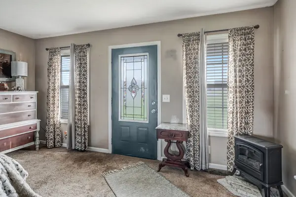 1013 Spire Way Dr, Castalian Springs, TN 37031