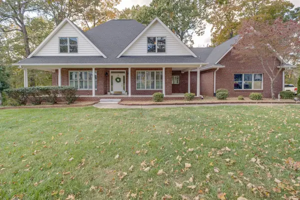 4180 Ironwood Dr, Greenbrier, TN 37073