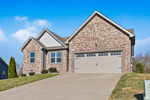 242 Hillview Way, Springfield, TN 37172