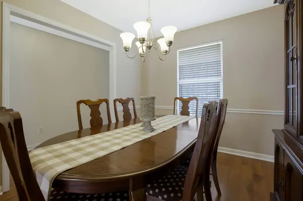 342 Merlin Dr, Murfreesboro, TN 37127